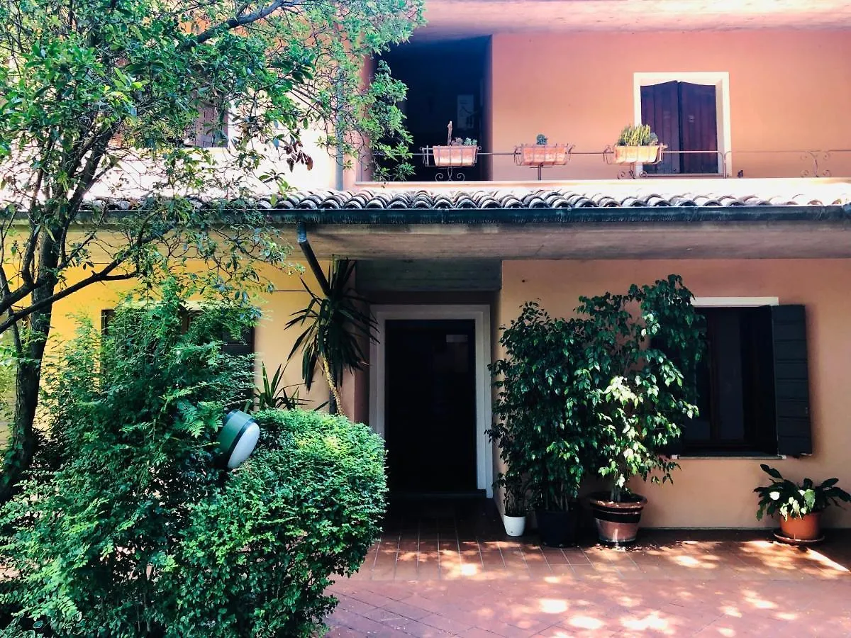 Bed and Breakfast Opera Deluxe Ravenna
